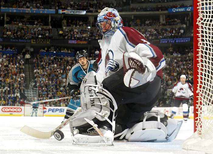 2002-Avalanche-Sharks-Game-7-Patrick-Roy.jpg